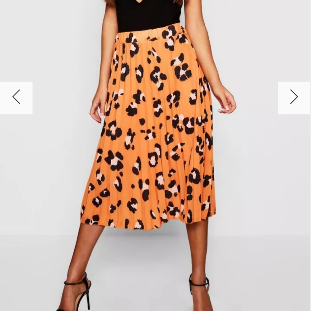 Boohoo yellow skirt